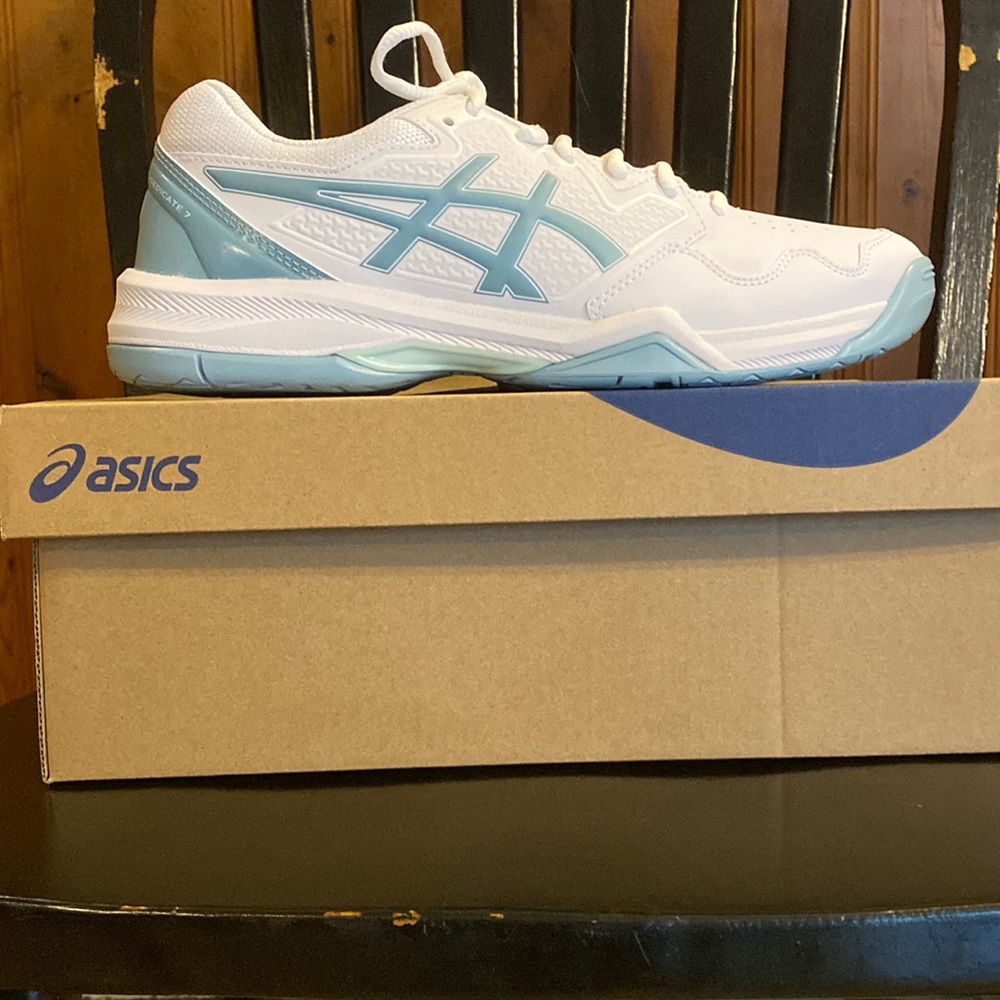 Asics Gel-Dedicate women’s shoes - size 9 1/2 - BRAND NEW